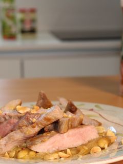 Una foto de Secreto ibérico con miel y mostaza