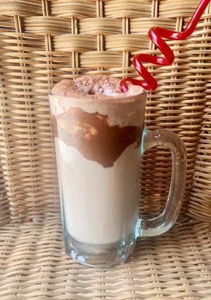 A picture of Nutella shake.
