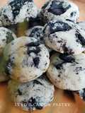 Cheesy Oreo Cookies
