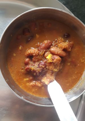A picture of Spicy rajma.
