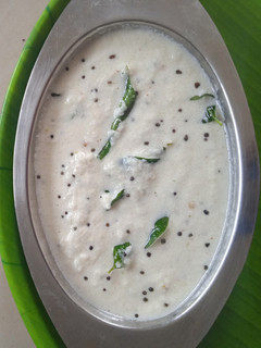 கிராமத்து ஸ்டைல் தேங்காய் சட்னி செய்முறை முக்கிய புகைப்படம்