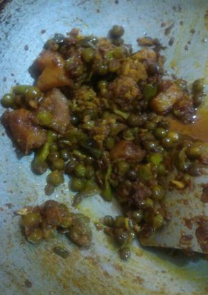 A picture of Gobhi matar ki sabzi.