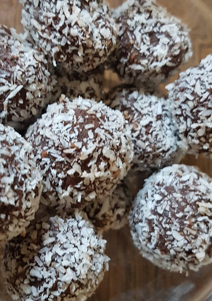 Una foto de Trufas de chocolate y coco