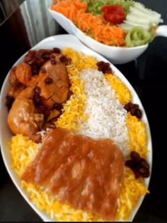 عکسی از دستور خورشت مرغ و آلو🍂