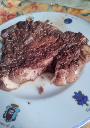 Foto di Bistecche di maiale alle cipolle