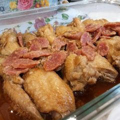 A picture of Steam Chicken with Chinese Sausage.