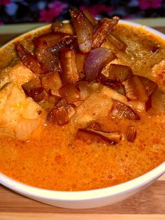 நாடன் சிக்கன் கறி (Naadan chicken curry recipe in tamil) செய்முறை முக்கிய புகைப்படம்