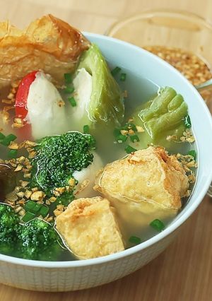 Foto resep Sup Bakso Ayam Sayuran (Yong Tau Foo) Devina Hermawan
