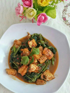 Foto resep Tumis Kangkung Tahu Terasi