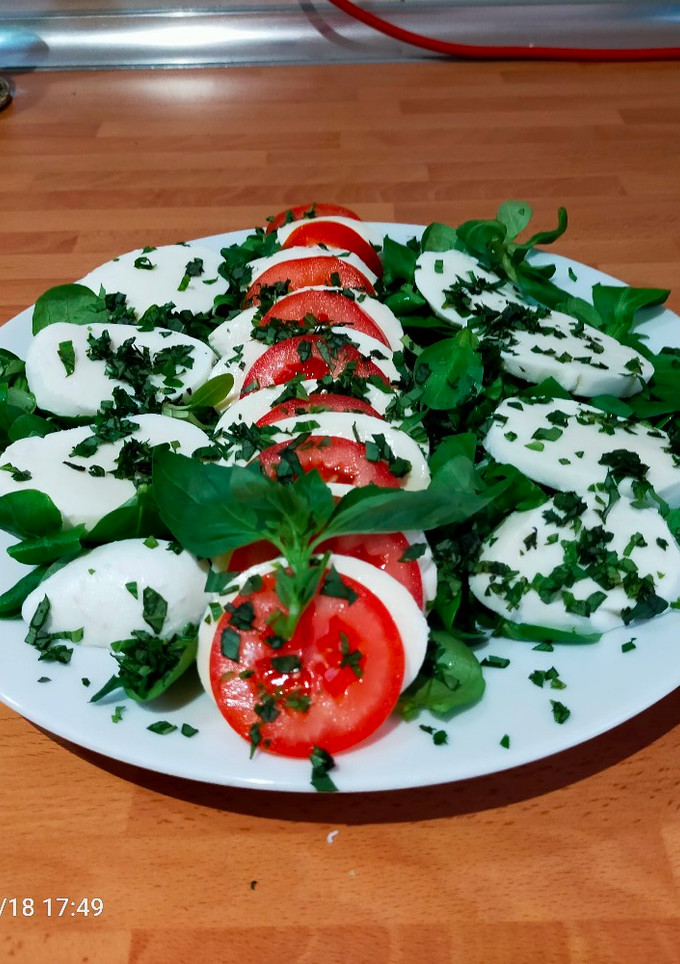Una foto de Ensalada caprese
