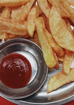 फ्रेंच फ्राइज़ (French Fries recipe in hindi) रेसिपी मुख्य फोटो