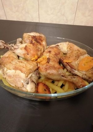 O poză a rețetei Pulpe de pui la punga magică cu morcovi și usturoi.