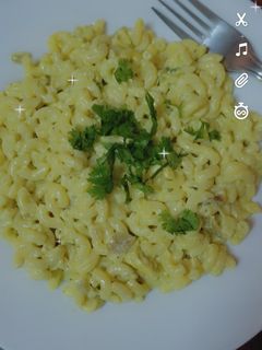 صورة لوصفة معكرونة بيضاء