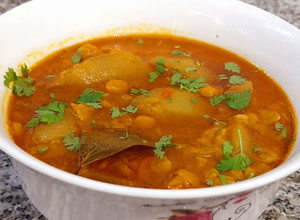 A picture of Lauki Chana Dal Curry.