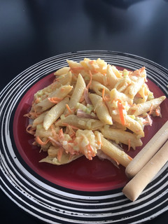 Una foto de Pasta fría con piña