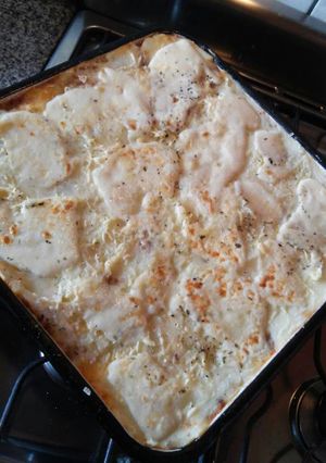Una foto de Pastel de papa gratinado