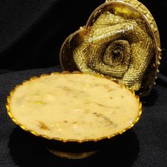 Gulkand rabdi A picture of Gulkand rabdi.