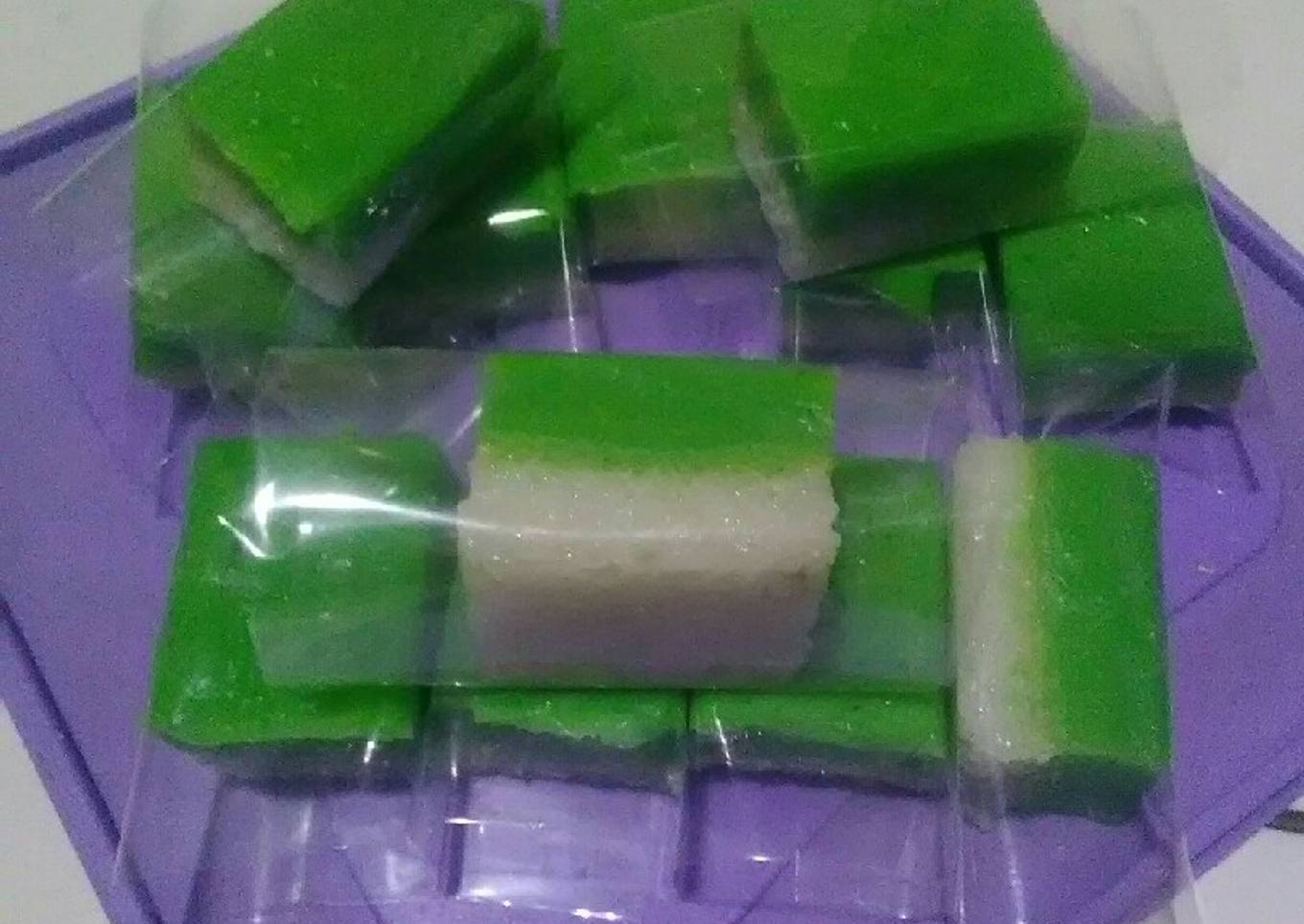 Kue srikaya pandan