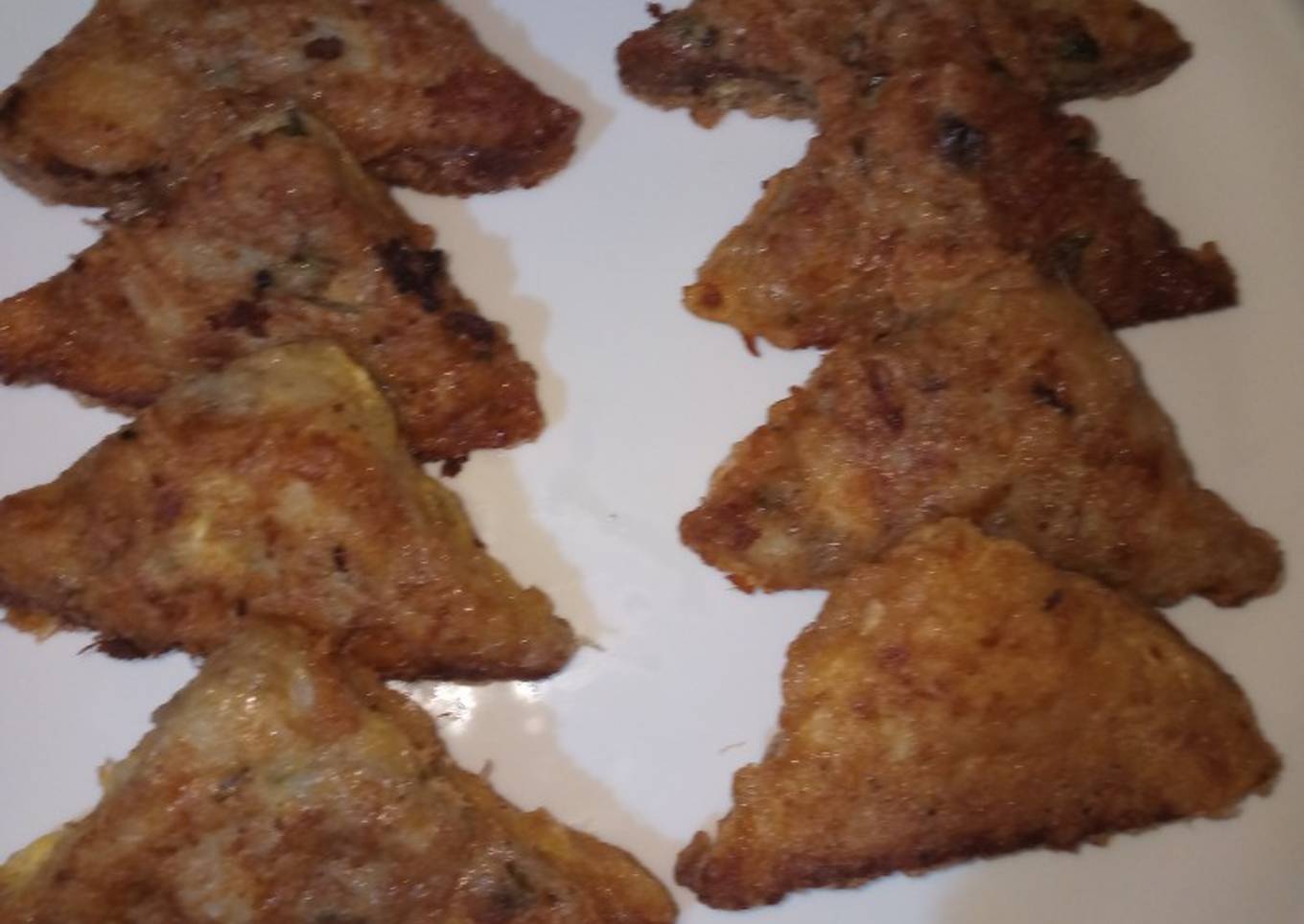 Spicy bread triangles