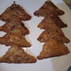 Spicy bread triangles A picture of Spicy bread triangles.
