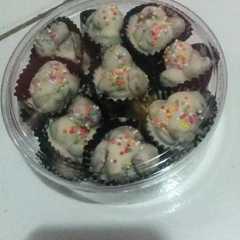 Coklat withe crunchi রেসিপির প্রধান ছবি