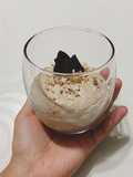 Mousse de chocolate con trozos de frutos secos