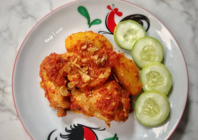 24. Ayam Balado