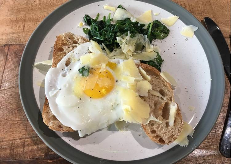 Steps to Make Speedy Fried Egg & Spinach on Toast