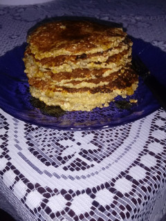 Una foto de Tortitas de avena y banana👌