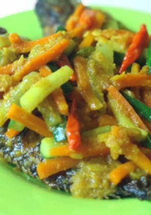 Foto resep Ikan Nila Acar Kuning Pedas