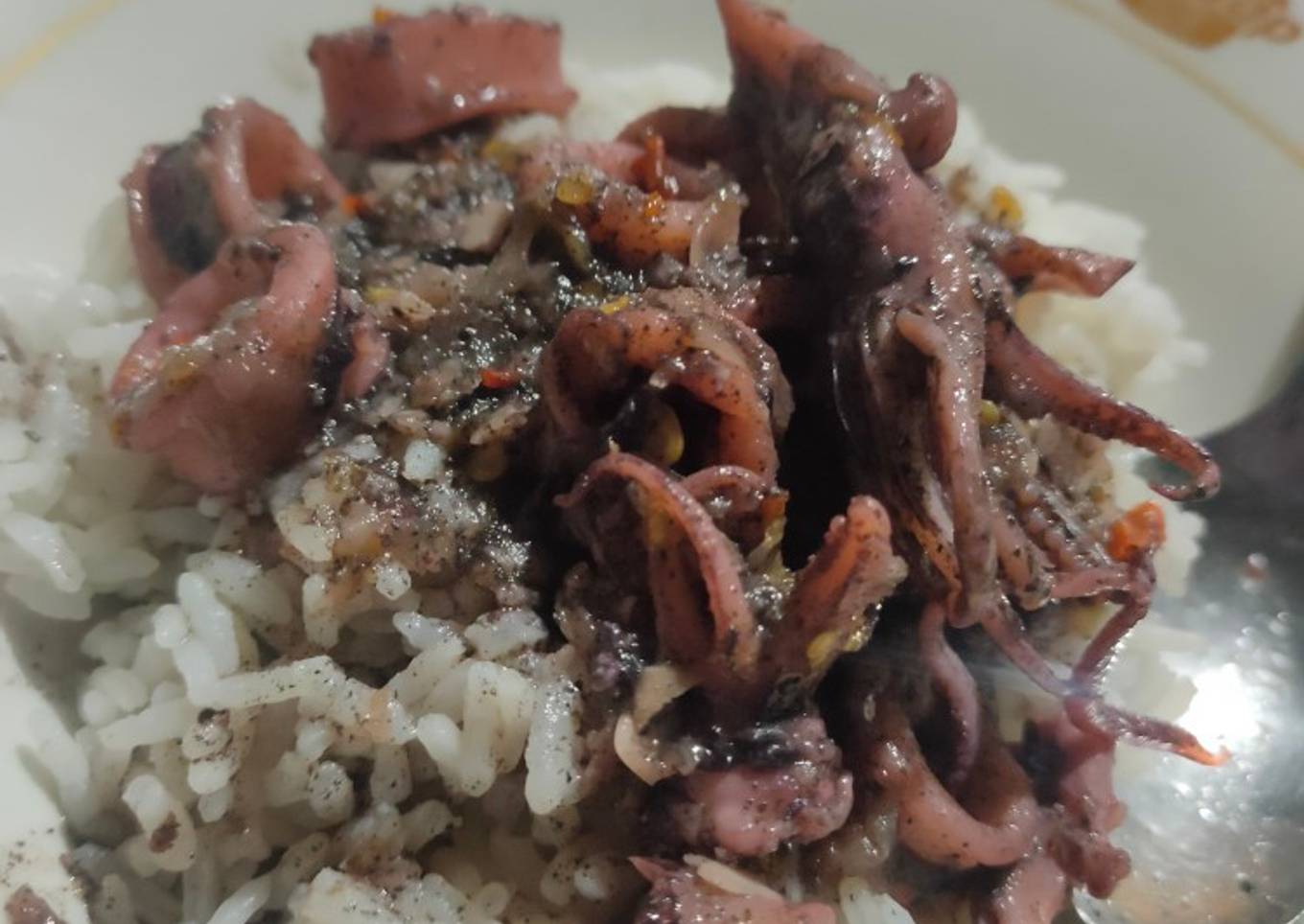 Sotong goreng dakwat hitam