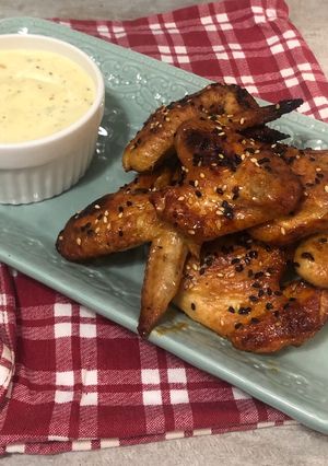 A picture of Honey-Sriracha-Soy Sticky Wings.
