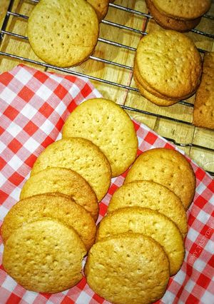 A picture of Homemade Digestive Biscuits #myfirstrecipe.
