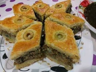 بقلاوة حارة