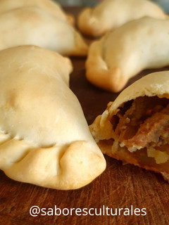 Una foto de Empanadas Salteñas 😋 🇦🇷 🥟