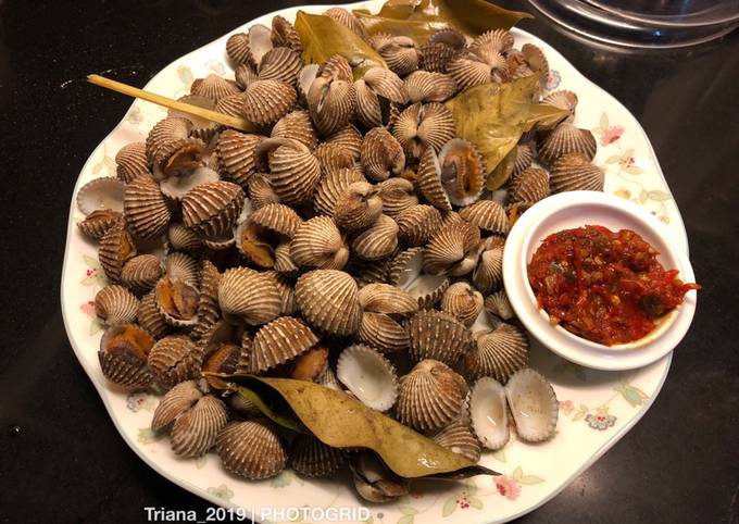 Kerang dara lalap sambel