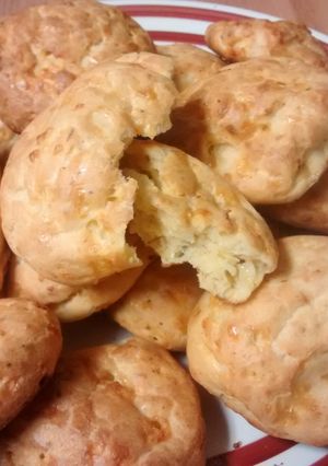 A picture of Cheese Poofs.