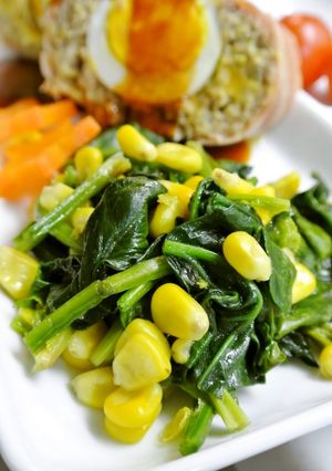 A picture of Sautéed Spinach and Corn (For Bentos Too).