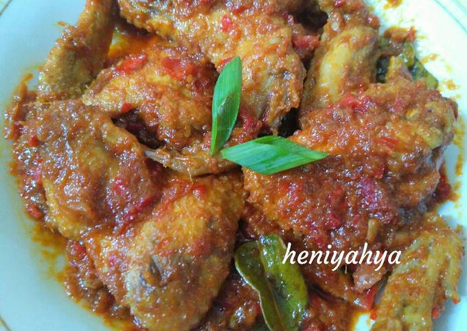 Sayap Ayam Bumbu Merah