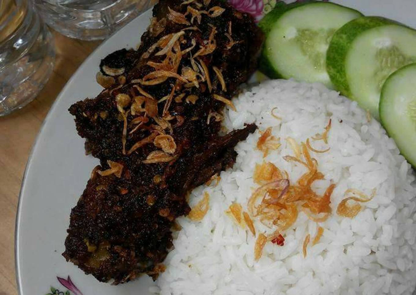 Nasi Bebek bumbu hitam ala madura