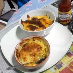 A picture of Cheesy potatoes baked.