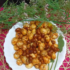 A picture of Chatpata Makhana.