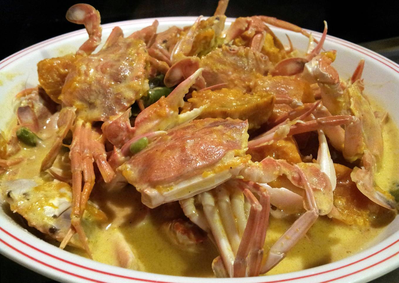 AMIEs "GINATANG ALIMASAG" (Crabs with Pumpkin in Coconut Milk)