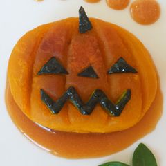 A picture of Kabocha Squash Dumplings (Halloween Version).