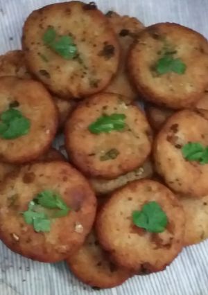 A picture of Fried Potato Kababs without coating.