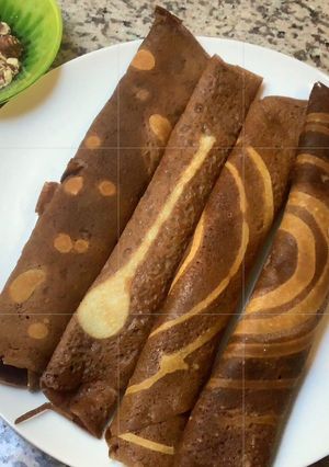 Une photo de Crêpes 🥞 chocolat 🍫vanille🌰
