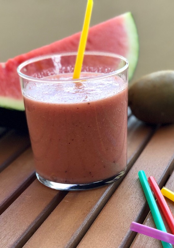 Una foto de Batido de sandía en Thermomix 🥝🍉