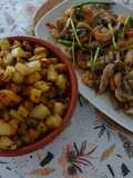Peitos de peru estufados com camarão e cogumelos