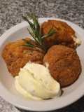 Croquetas de calabazas caramelizadas rellenas de queso +dressing
