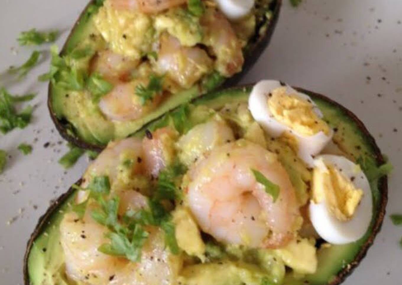 Avocado stuffed with garlic shrimp